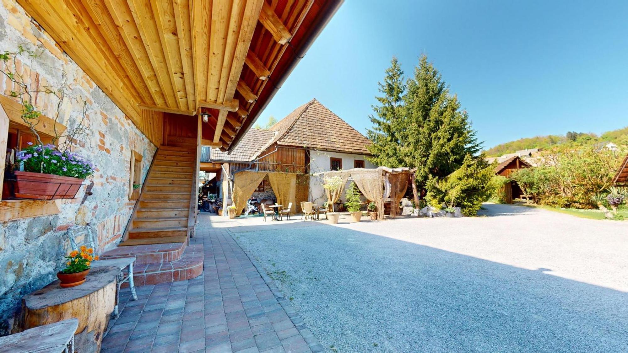 Resort Hisa Ida - Apartments With Hot Tub And Sauna Ivancna Gorica Værelse billede