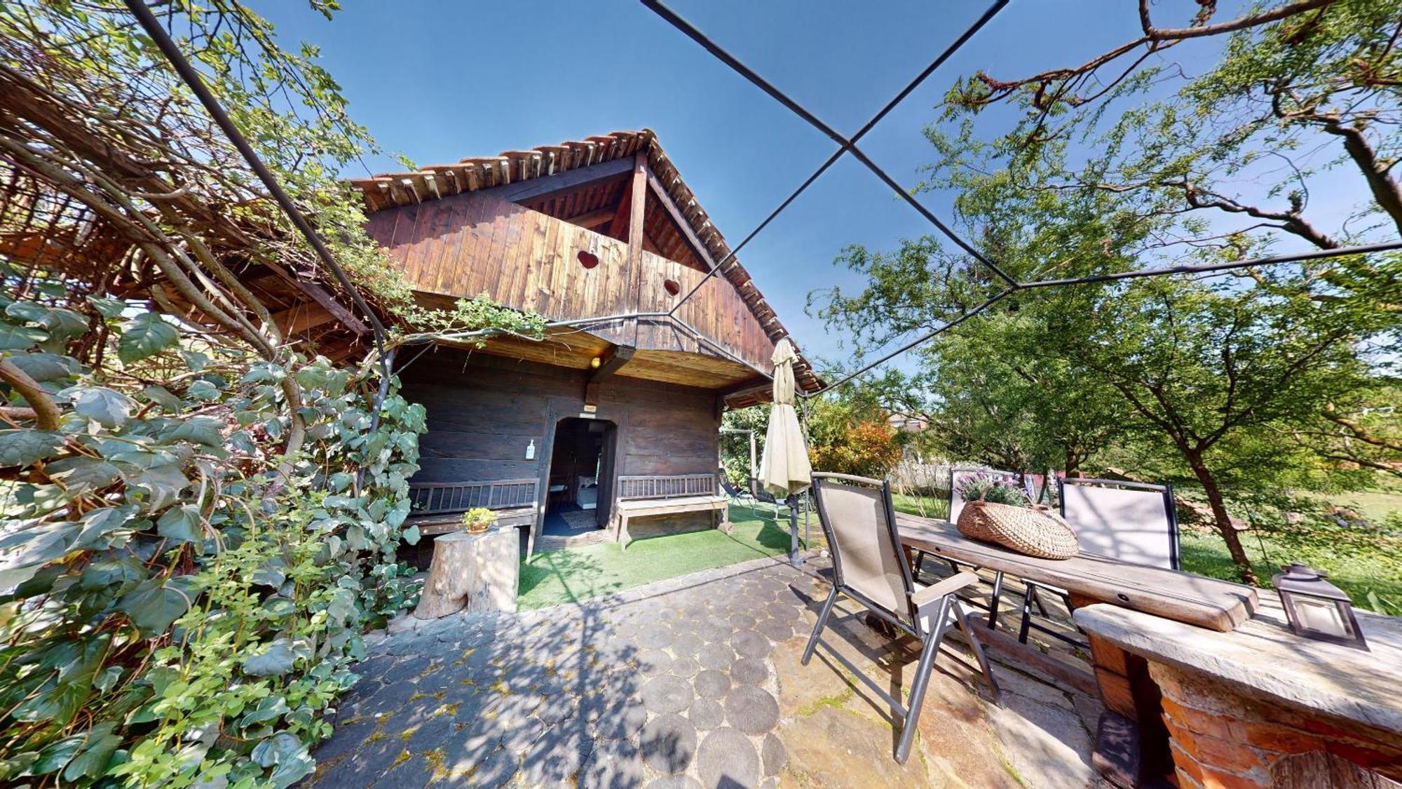 Resort Hisa Ida - Apartments With Hot Tub And Sauna Ivancna Gorica Eksteriør billede