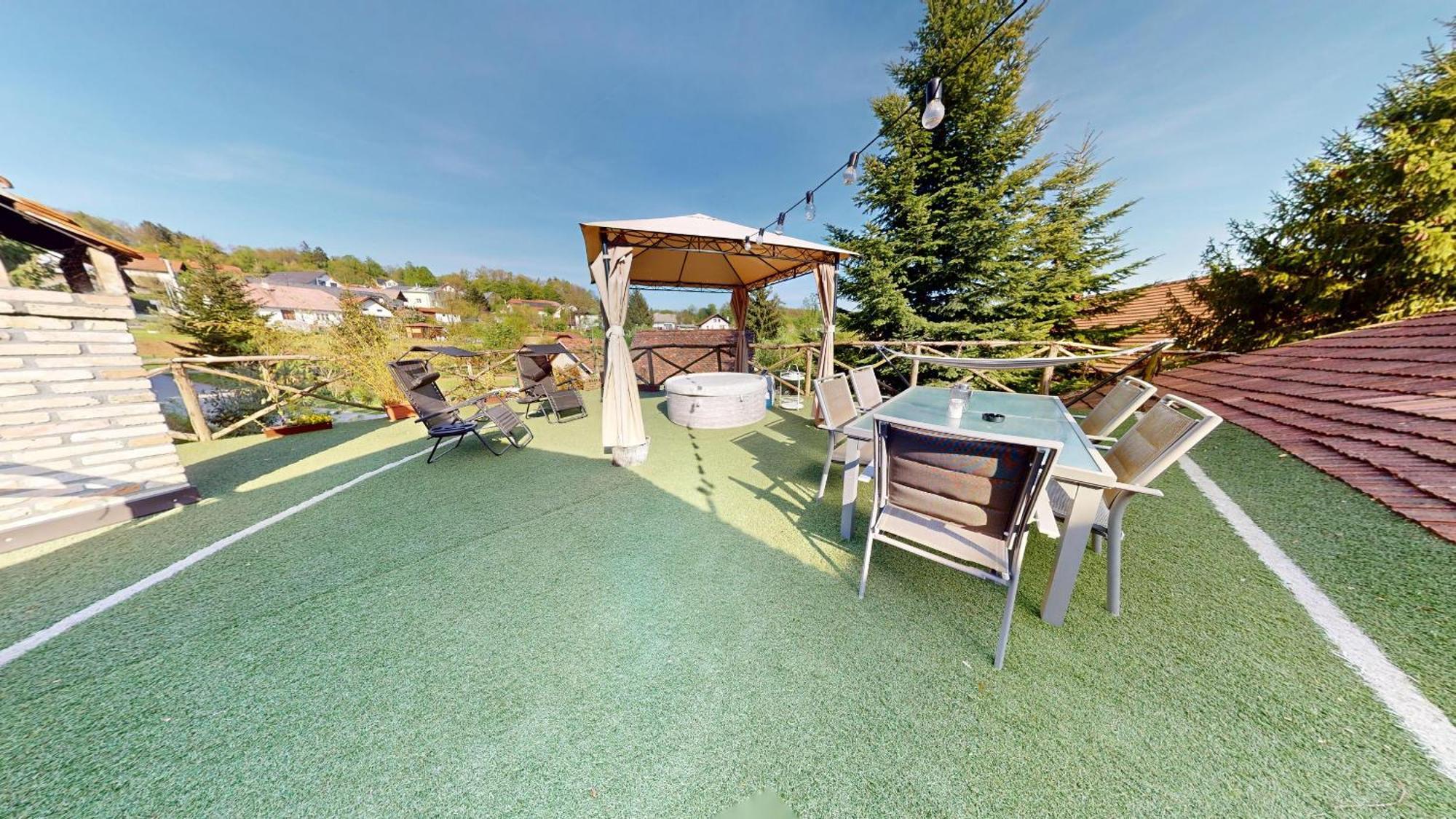 Resort Hisa Ida - Apartments With Hot Tub And Sauna Ivancna Gorica Eksteriør billede